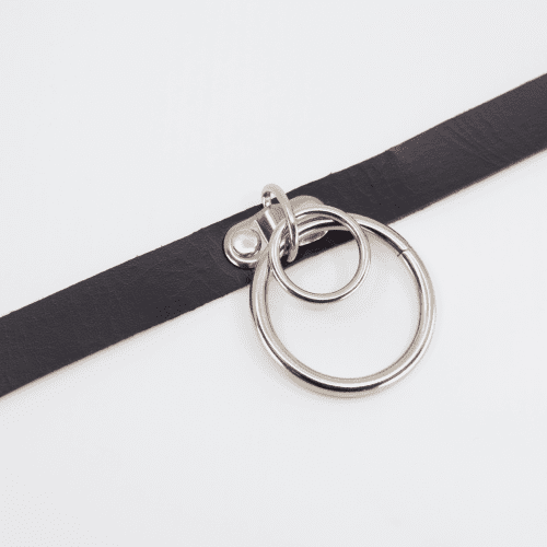 vegan bondage collar with double rings passionfruit 3